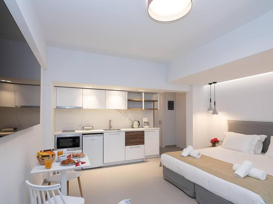 Iris Luxury Apartment At The Heraklion Center Buitenkant foto