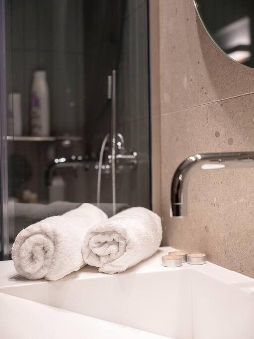 Iris Luxury Apartment At The Heraklion Center Buitenkant foto